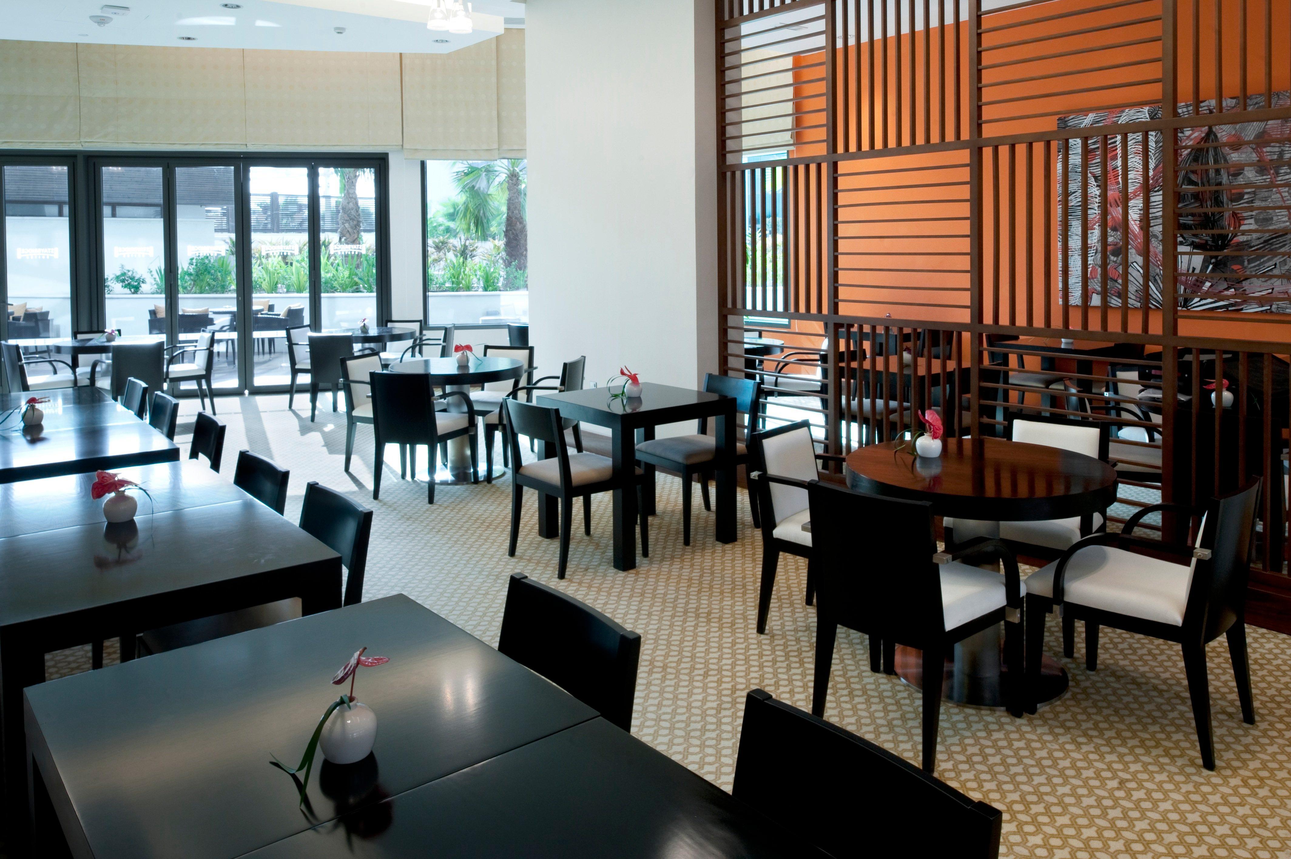 Staybridge Suites Yas Island Abu Dhabi By Ihg Restoran fotoğraf